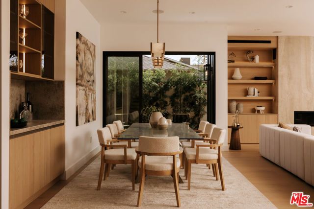 3621 Moore Street, Los Angeles, CA 90066