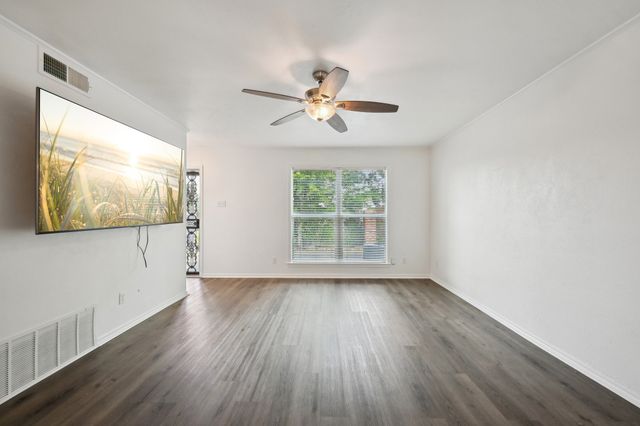 8609 N Normandale Street, Fort Worth, TX 76116