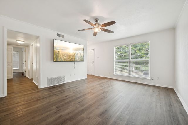 8609 N Normandale Street, Fort Worth, TX 76116