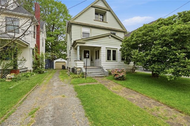 1221 Florencedale Avenue, Youngstown, OH 44505