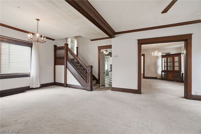 1221 Florencedale Avenue, Youngstown, OH 44505