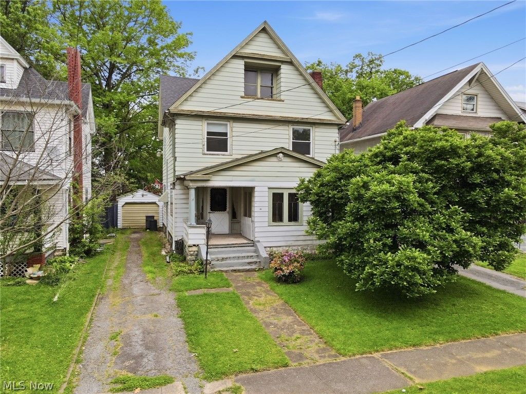 1221 Florencedale Avenue, Youngstown, OH 44505