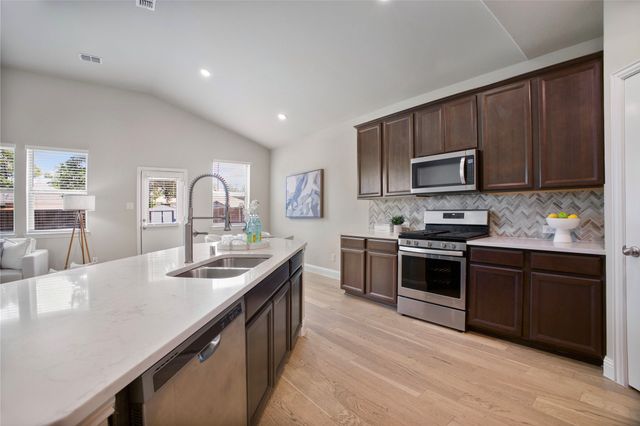 6800 Elm Street, Rowlett, TX 75089