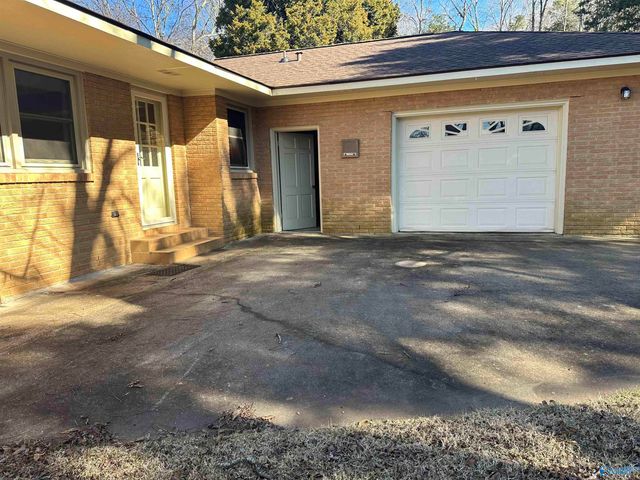 102 Jones Valley Drive, Huntsville, AL 35802