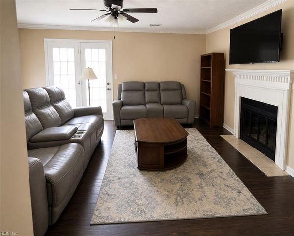 221 Cedar Creek TER, Chesapeake, VA 23322