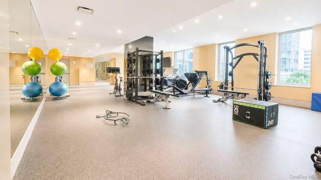 2218 Jackson Avenue 1006, Long Island City, NY 11101
