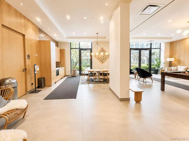 2218 Jackson Avenue 1006, Long Island City, NY 11101