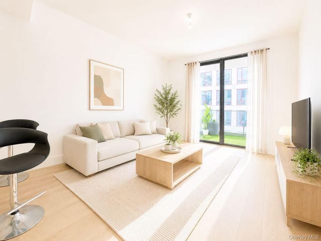 2218 Jackson Avenue 1006, Long Island City, NY 11101