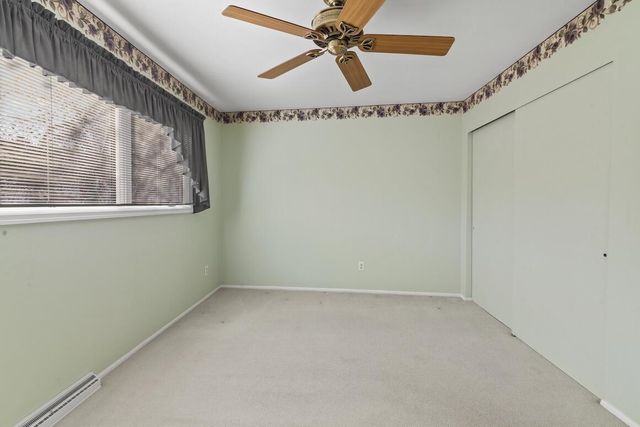 998 Lake Country COURT, Oconomowoc, WI 53066