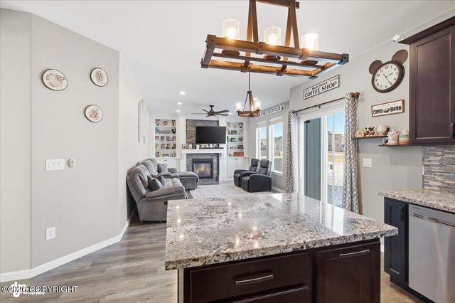 4941 E Rooster Circle, Wasilla, AK 99654