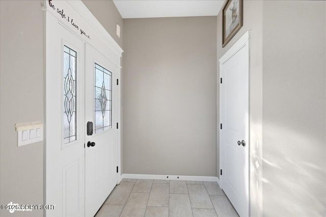 4941 E Rooster Circle, Wasilla, AK 99654