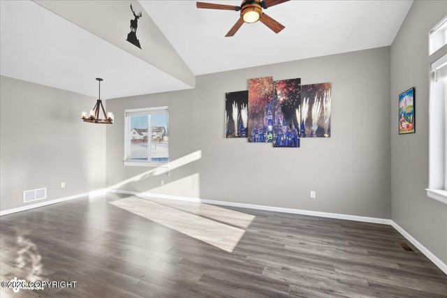 4941 E Rooster Circle, Wasilla, AK 99654