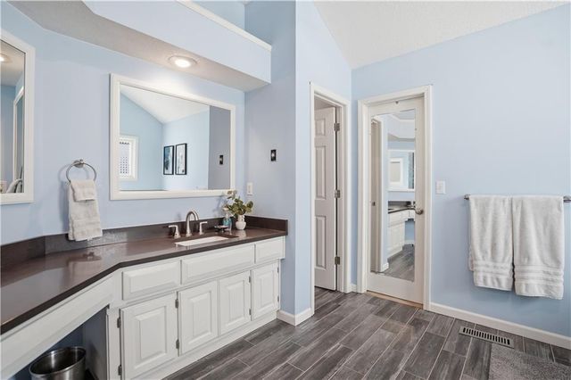 15204 OUTLOOK Street, Overland Park, KS 66223
