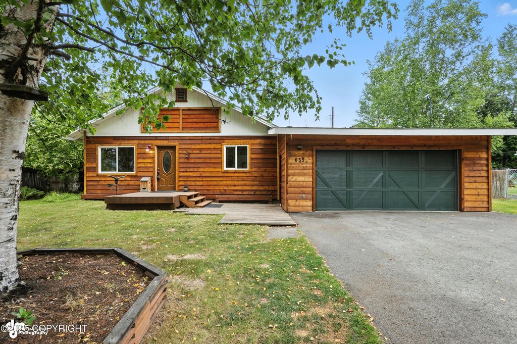 635 E 74th Avenue, Anchorage, AK 99518