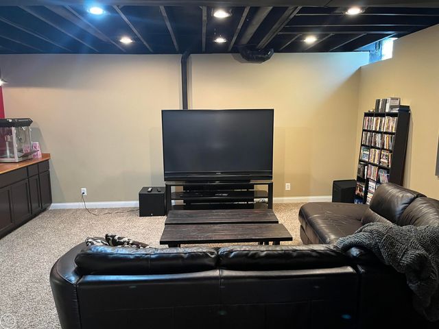 17630 Eider Drive, Clinton Twp, MI 48038