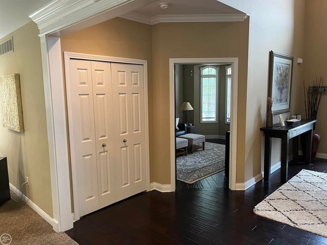 17630 Eider Drive, Clinton Twp, MI 48038