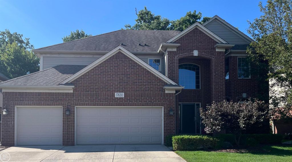 17630 Eider Drive, Clinton Twp, MI 48038