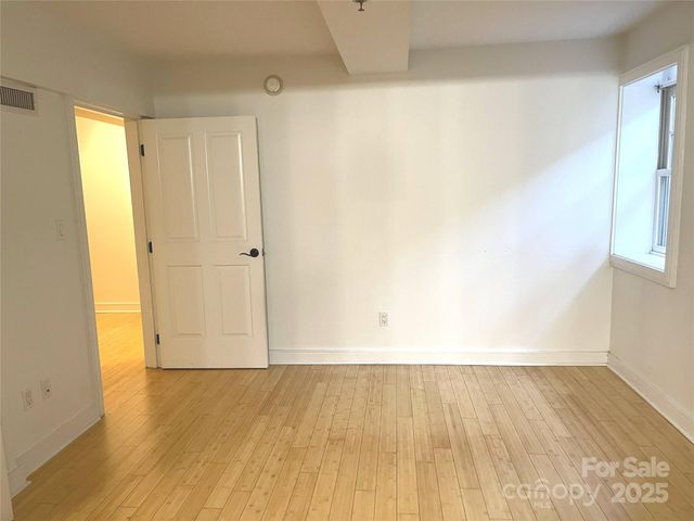 37 Hiawassee Street W106, Asheville, NC 28801