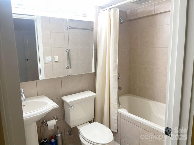 37 Hiawassee Street W106, Asheville, NC 28801