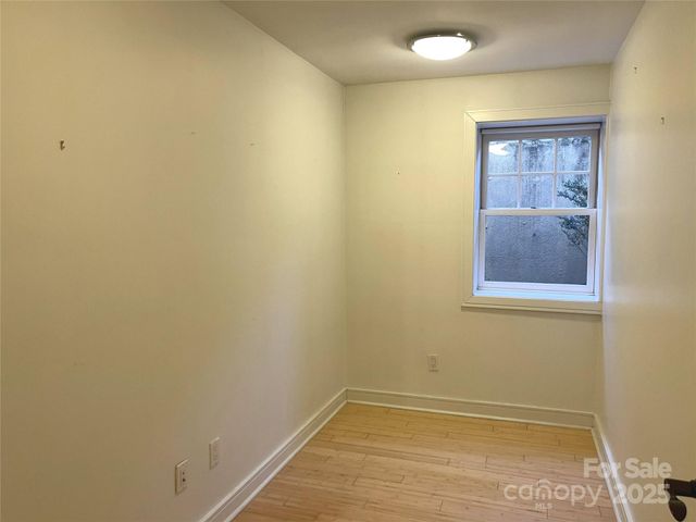 37 Hiawassee Street W106, Asheville, NC 28801