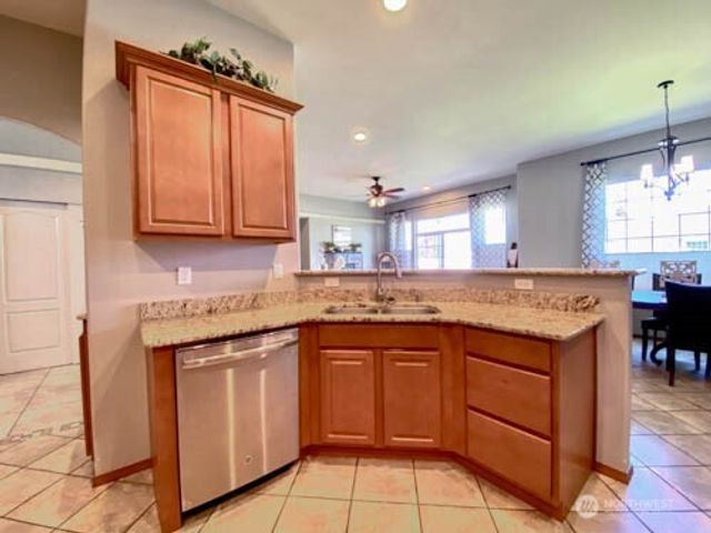9500 SE Castlewood Drive, Moses Lake, WA 98837