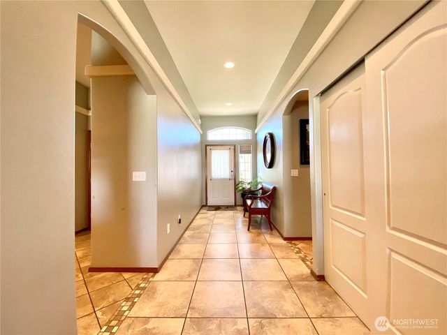 9500 SE Castlewood Drive, Moses Lake, WA 98837