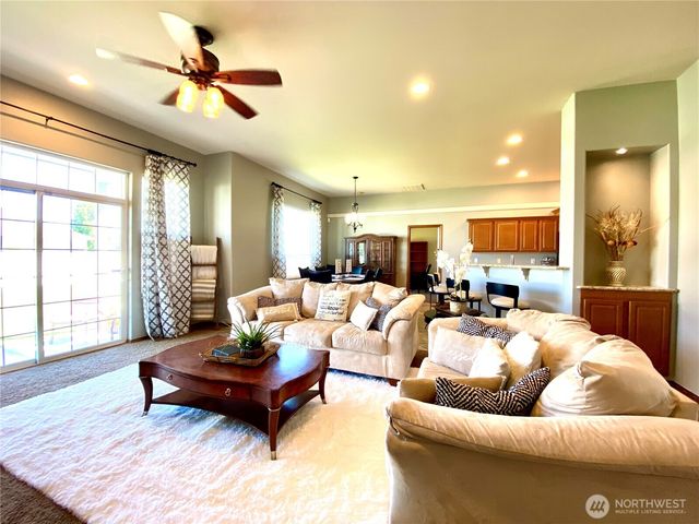 9500 SE Castlewood Drive, Moses Lake, WA 98837