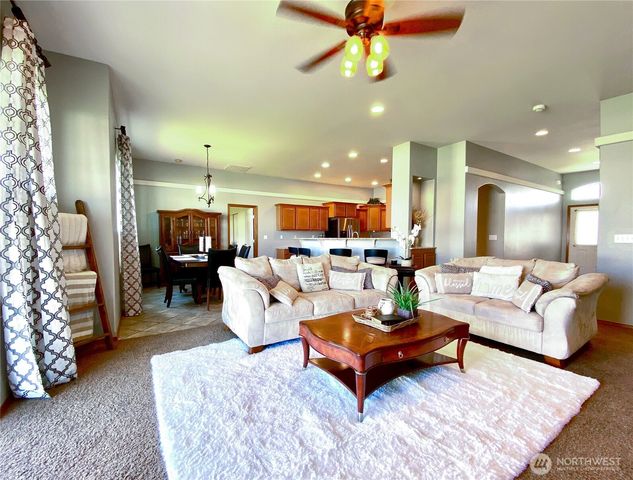 9500 SE Castlewood Drive, Moses Lake, WA 98837