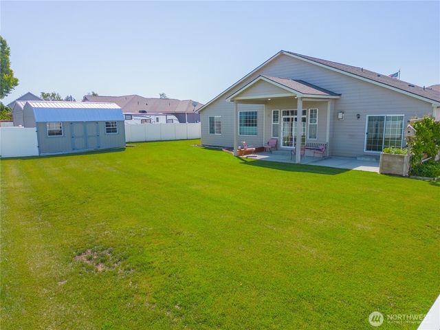9500 SE Castlewood Drive, Moses Lake, WA 98837