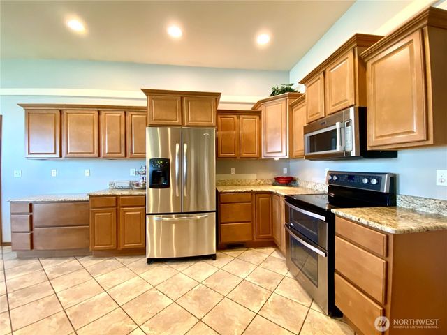 9500 SE Castlewood Drive, Moses Lake, WA 98837
