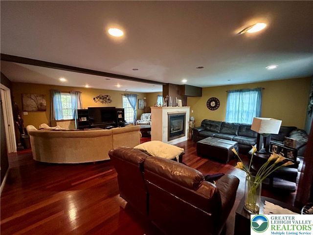 6233 Hunsicker Road, Heidelberg Twp, PA 18066