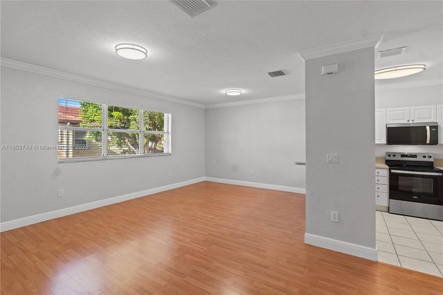 1398 NE 33rd Ave 201-25, Homestead, FL 33033