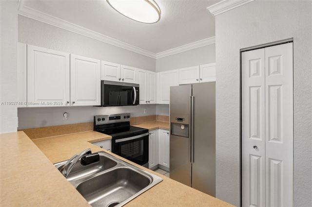 1398 NE 33rd Ave 201-25, Homestead, FL 33033