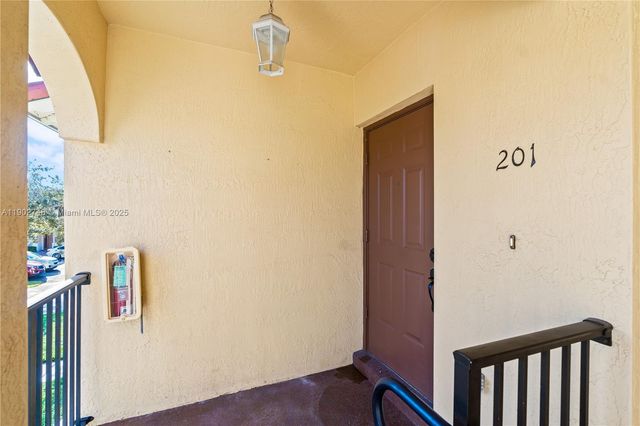 1398 NE 33rd Ave 201-25, Homestead, FL 33033