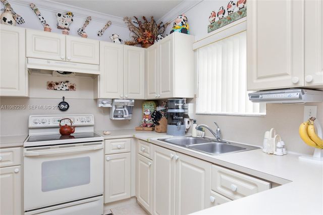 13364 SW 143rd St, Miami, FL 33186