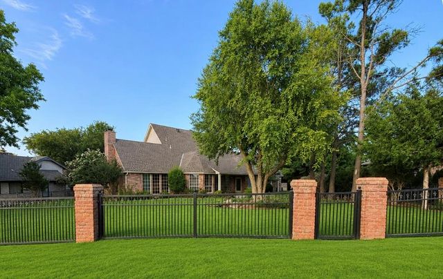 1308 Burnham Court, Edmond, OK 73025