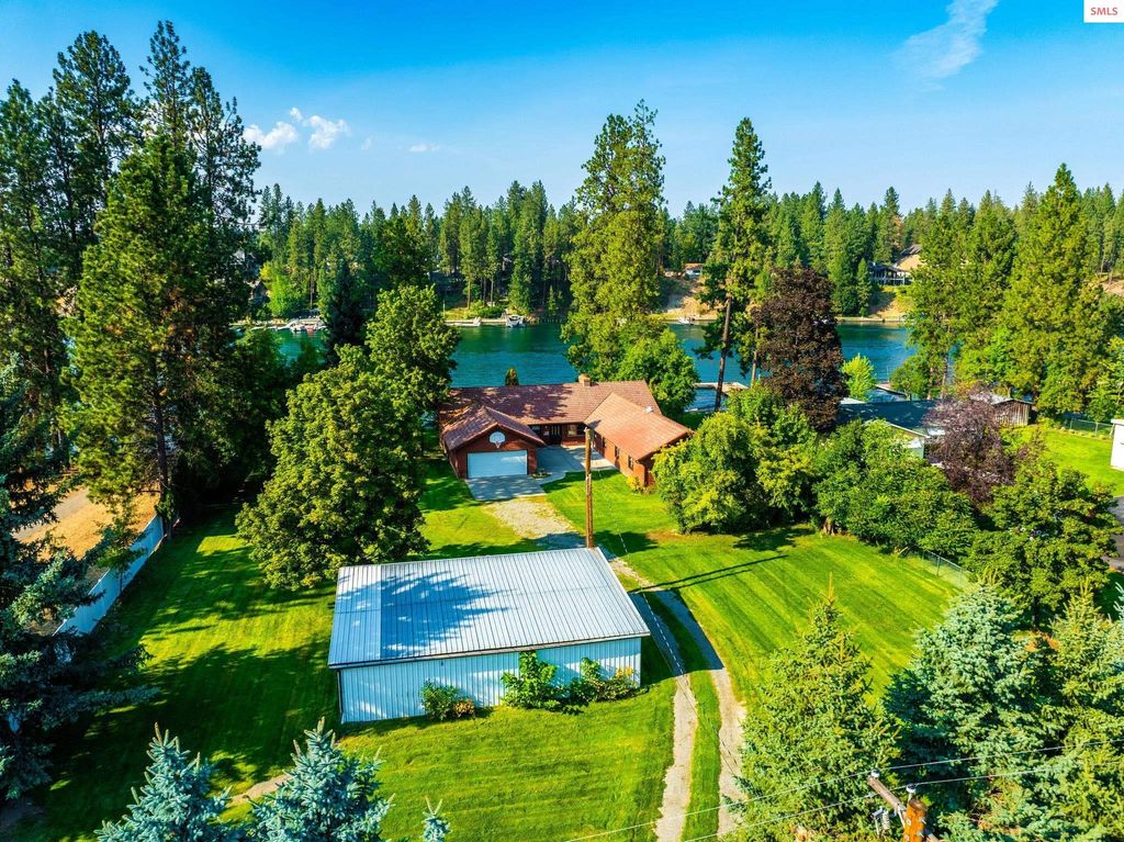 8967 W Driftwood Dr, Coeur d'Alene, ID 83814
