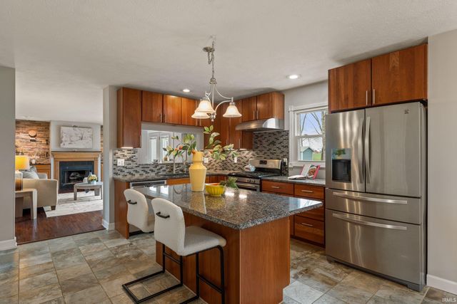 11625 Sharpe Bridge Court, Granger, IN 46530