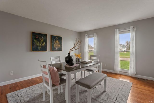 11625 Sharpe Bridge Court, Granger, IN 46530