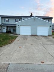 7992 Puritan Drive 76-C, Mentor, OH 44060