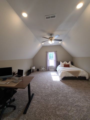 1308 Sussex Dr, Clarksville, TN 37042