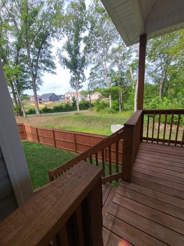 1308 Sussex Dr, Clarksville, TN 37042
