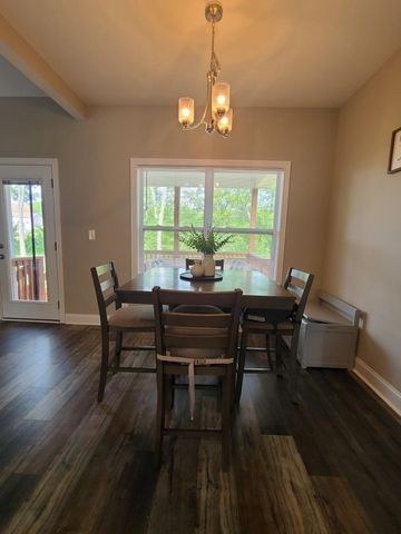 1308 Sussex Dr, Clarksville, TN 37042