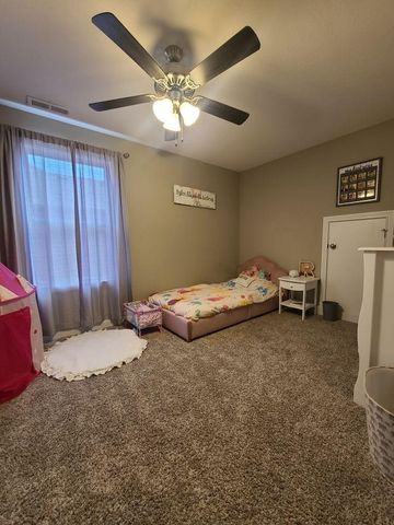 1308 Sussex Dr, Clarksville, TN 37042