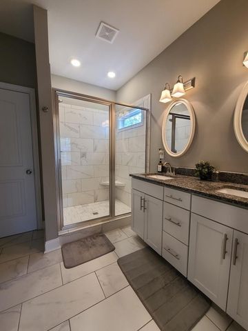 1308 Sussex Dr, Clarksville, TN 37042