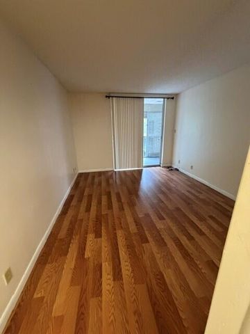 3341 NW 47th Terrace 408, Lauderdale Lakes, FL 33319