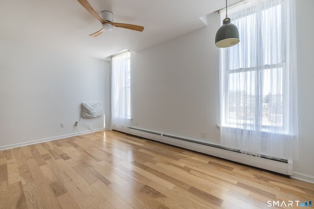 1 Peck Avenue 11, West Haven, CT 06516