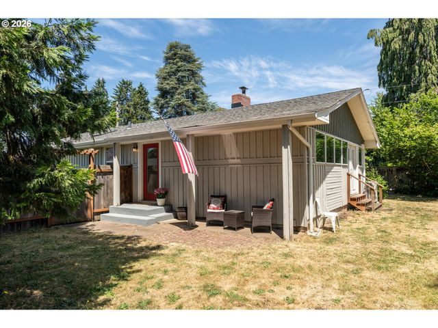1524 GALAWAY Ct, Eugene, OR 97401