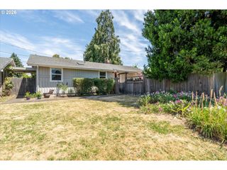 1524 GALAWAY Ct, Eugene, OR 97401