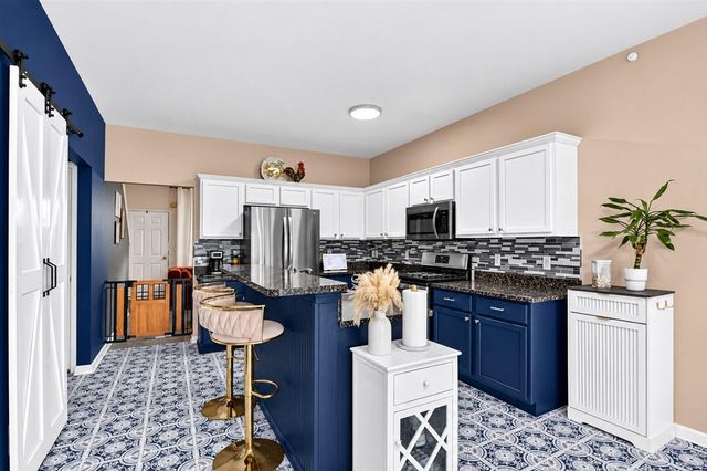 10415 Scarlet Oak Drive, Ypsilanti, MI 48198